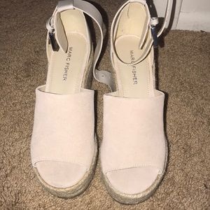 NWOT Marc Fisher Alida Espadrille Platform Wedge